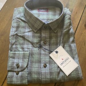 NWT Men’s UNTUCKit shirt large